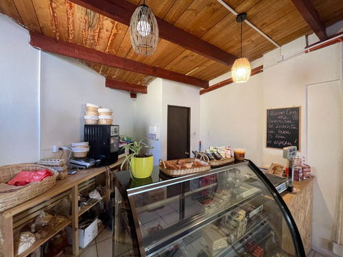 Local Comercial / Paul Harris / Av. Colón