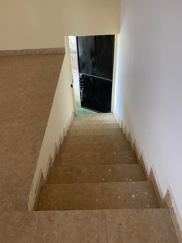 Excelente Oportunidad De Inversion Vendemos Terreno Con Casa En El Hatillo Em