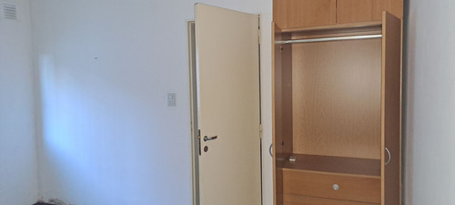 Ph En Venta 2 Amb Y Patio Pb Apto Credito Sarandi