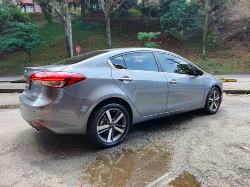 Kia Cerato Pro 2da Generación Mod 2017 Caja Sexta Mecanico