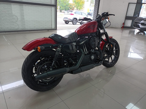 Moto Harley Davidson Iron 833 Inmaculada