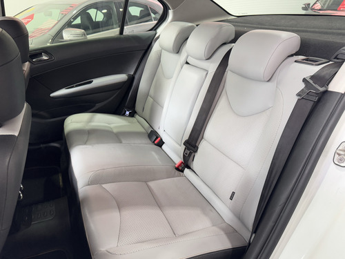 Peugeot 408 1.6 ROLAND GARROS THP 16V FLEX 4P AUTOMÁTICO