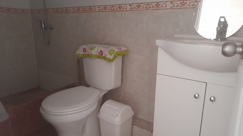 Casa 2 Pisos 4 Dormitorios 2 Baños Regularizada