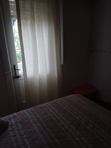 Casa En Dos Plantas Con Garaje,