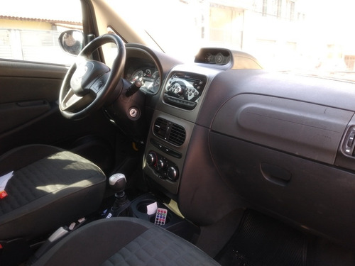 Fiat Idea 2014 1.8 16v Adventure Flex 5p