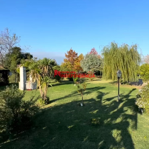 Exclusiva Propiedad De 570 M2 En 3.000 M2 Cuadrados De Terreno