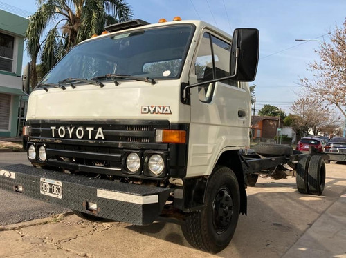 Toyota Dyna 300 Chasis Con Cabina A.ac. Vigia Año 1997