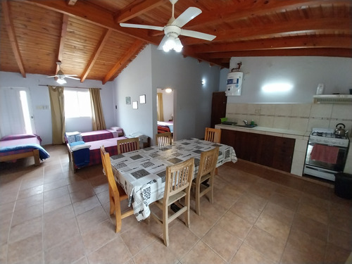 Venta Cabaña Para 6 Personas, Pileta Y 4 Cocheras En Lucio V Lopez