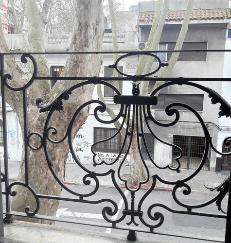 Casa De Altos, 123 M2, Azotea Transitable Con Parrillero