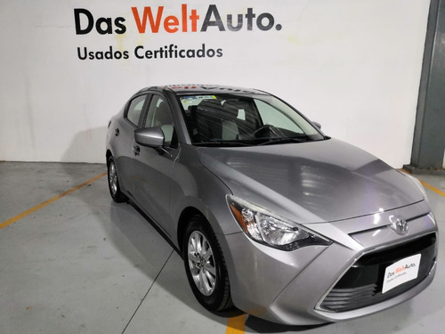 Imagen 1 de 12 de Yaris R Le Std