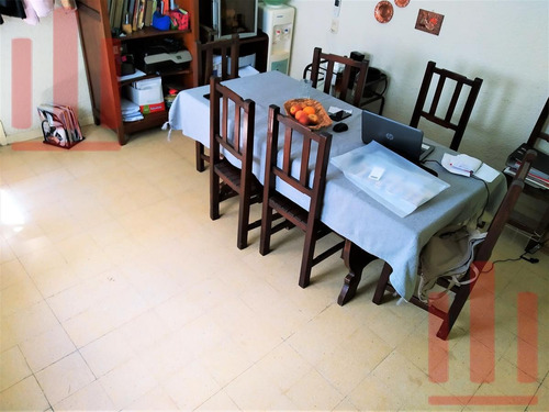 Venta De Casa Cuatro Dormitorios En Punta Carretas Padrón Único
