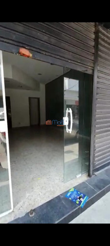 Imagem 5 de 11 de Excelente Loja No Centro Comercial De Macaé - Lj016