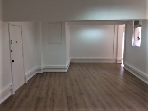 Excelente Ubicación, Orientación Y Vista
