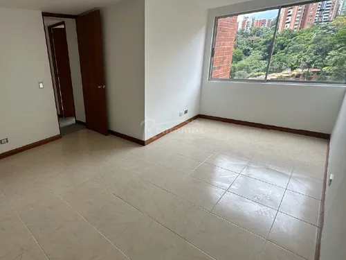 Apartamento En Arriendo En Cumbres. Cod A776085