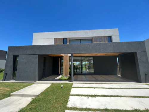 Increíble Casa A Estrenar En Puertos Del Lago - Ceibos