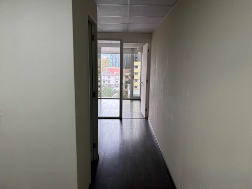 Oficina Arriendo C. AntĂșnez / Pedro De Valdivia, Providencia