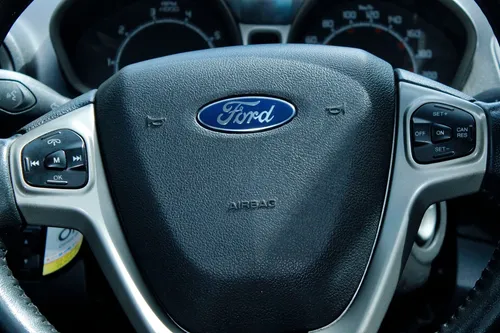 Ford Fiesta 1.6 Ses Hatchback Mt