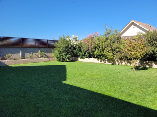 Como Nueva, Amplio Terreno En Alto Sacramento Ii
