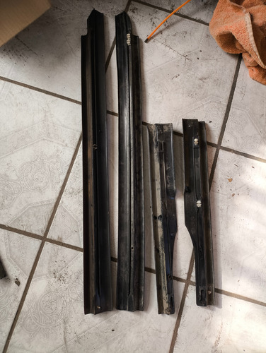 Pisa Alfombras Molduras Jetta A2 Mk2 Golf A2 Cuatro Puertas (Usado)