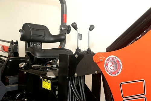 Imagen 3 de 6 de Tractor Kubota Mx5100 Con Pala & Retro Omar Martin