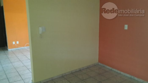 Imagem 6 de 13 de Casa Com 2 Dormitórios À Venda, 130 M² Por R$ 335.000,00 - Jardim Ismênia - São José Dos Campos/sp - Ca4161
