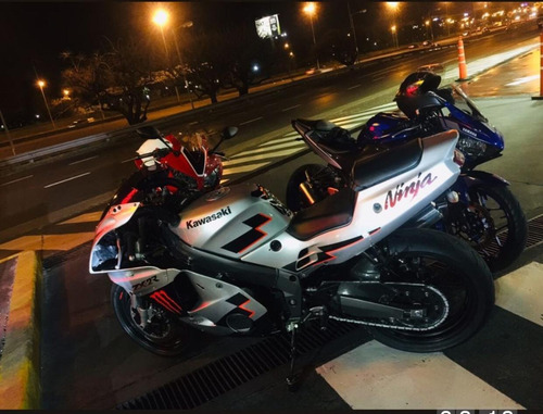 Kawasaki Zxr250
