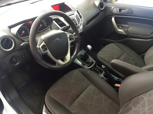 Ford Fiesta Kinetic Design 1.6 Design 120cv Titanium
