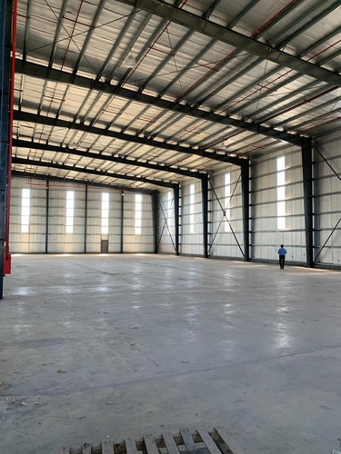 Parque Industrial Panamericana 29: Alq. 3.600m2, El Talar