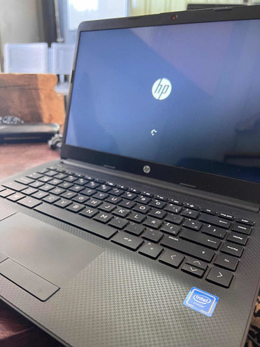 Laptop Hp 14-cr2087la (Usado)