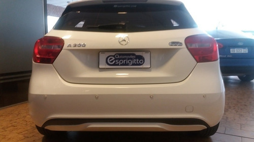 Mercedes Benz A200 Blue Efficiency 2013