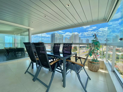 Apartamento En Alquiler De Tres Dormitorios, Punta Del Este