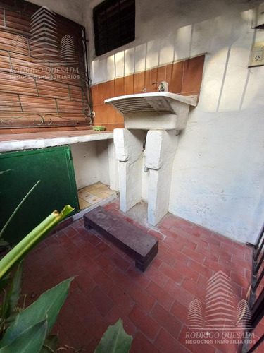 Departamento 2 Amb, Planta Baja C/gas Natural.