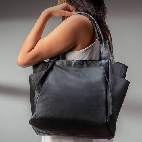 Bolsa Transversal Couro Legítimo Com 2 Bolsos - Preta Acambamento Dos Ferragens Níquel Desenho Do Tecido Lisa