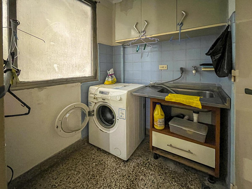 Departamento De 3 Dormitorios Más Dependencias De Servicio En Barrio Martin