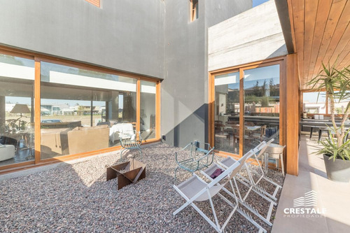 Imagen 16 de 30 de Excelente Casa 4 Dormitorios En Venta - San Sebastian