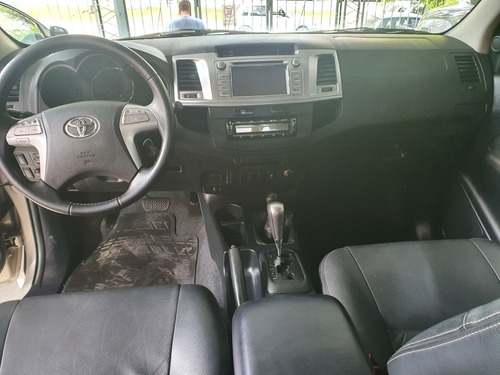 Toyota Hilux 3.0 Cd Srv Cuero 4x4 5at - A4 2015