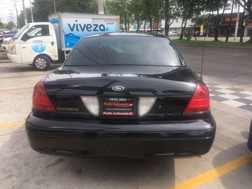 Imagen 6 de 12 de Ford Crown Victoria Police Interceptor 2005 Negro