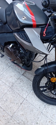 Imagen 5 de 19 de Zanella Rx 200 Naked