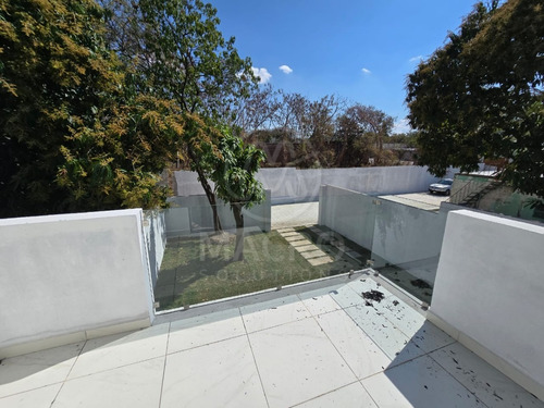Casa En Venta En Col. Plan De Ayala Con Jardín Apta A Créditos