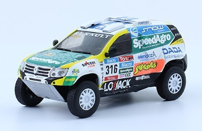 Renault Duster Dakar 2015  1/43