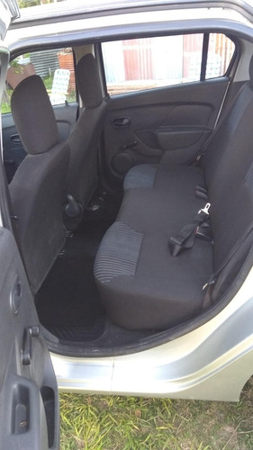 Imagen 15 de 15 de Renault Logan 1.6 Authentique 85cv 2015