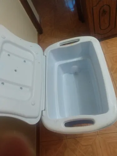 Cava Rubbermaid Usada 47 Lts. (Usado)