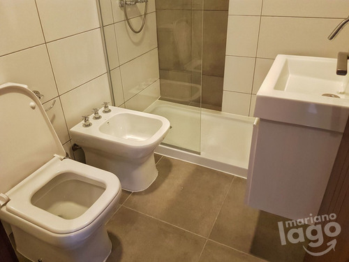 Imagen 8 de 12 de Departamento En Venta De 2 Dormitorios En Centro