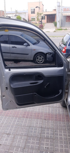 Imagen 9 de 15 de Renault Kangoo 2015 1.6 16 Valvulas Nafta 5 Asientos Vtv Aut