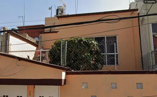 Casa En Jardín Balbuena De Remate Bancario