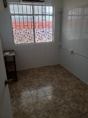 Local Con Excelente Ubicacion A 2 Cuadras De Plaza Maipu