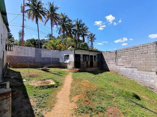 Imagen 2 de 30 de Terreno En Fresca Zona Residencial 4900mt2 Propio. Casa Anexo Con Piscina Y Otras Bomdades En Venta En Cabudare. Jg Lopez Tlf 04145533925 Cod. 22-15071, Lara, Venezuela