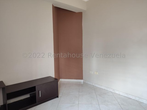 Imagen 19 de 25 de @enzococchioni.rah Moderno Apartamento Piso Bajo Resd. Greco San Jacinto 22-25667