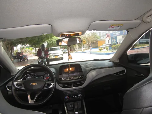 Chevrolet Onix 1.0T Premier Sedan At