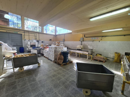 Imagen 7 de 23 de Excelente Galpón Industrial 1251 M² Cub. Con Salida A 3 Calles- San Justo